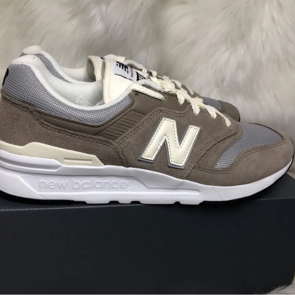 New Balance CM997 Mens 8D Brown Grey Suede/Mesh Sneakers